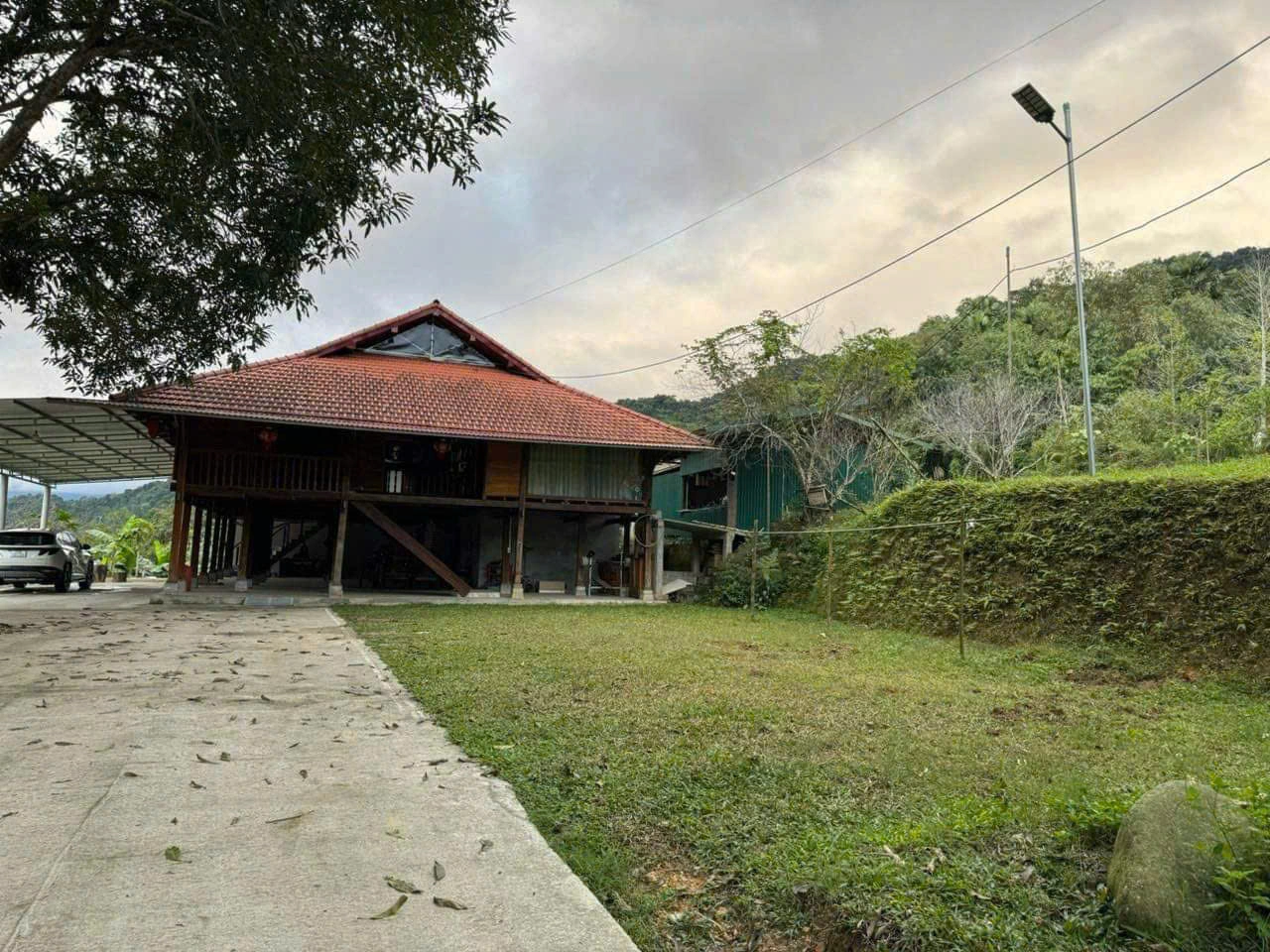 Why Choose Stilt House Homestay?